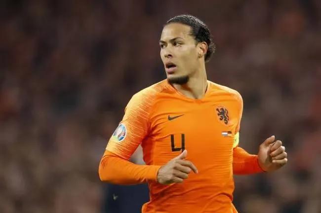 伪球迷段子,伪球迷猜球员