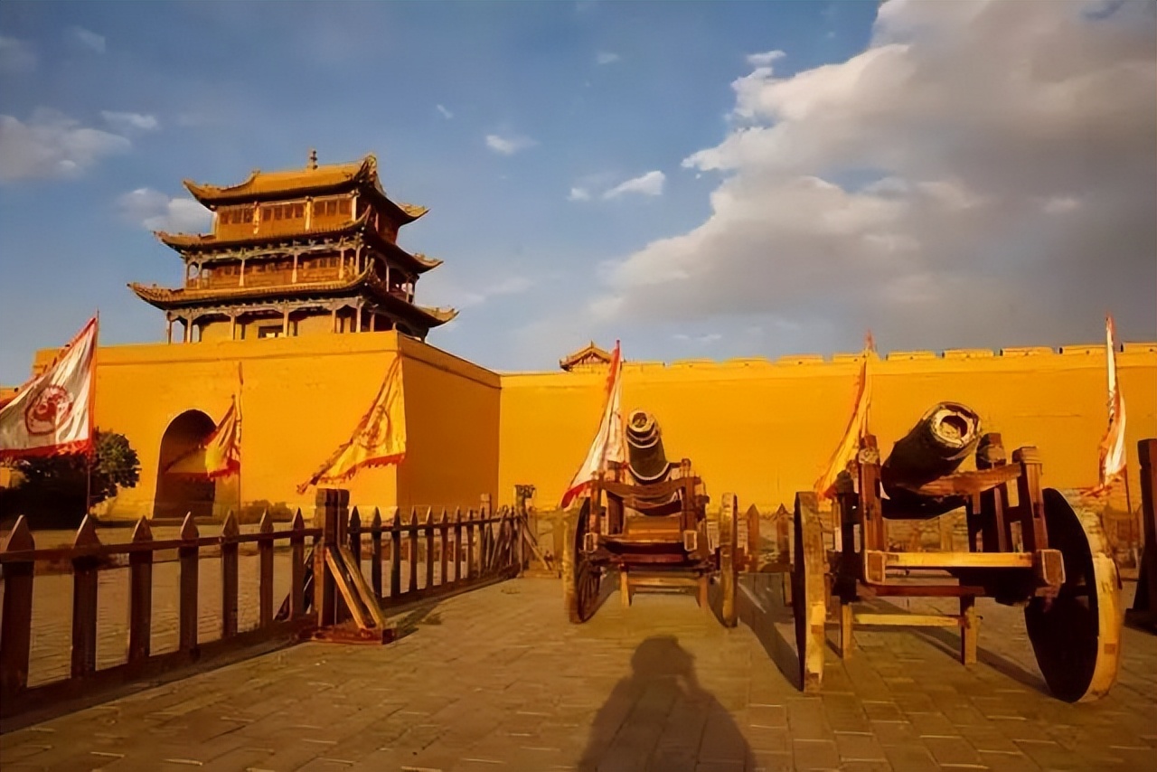 去甘肃旅游最值得去的十大景点 (甘肃16个最值得去的旅游景点)