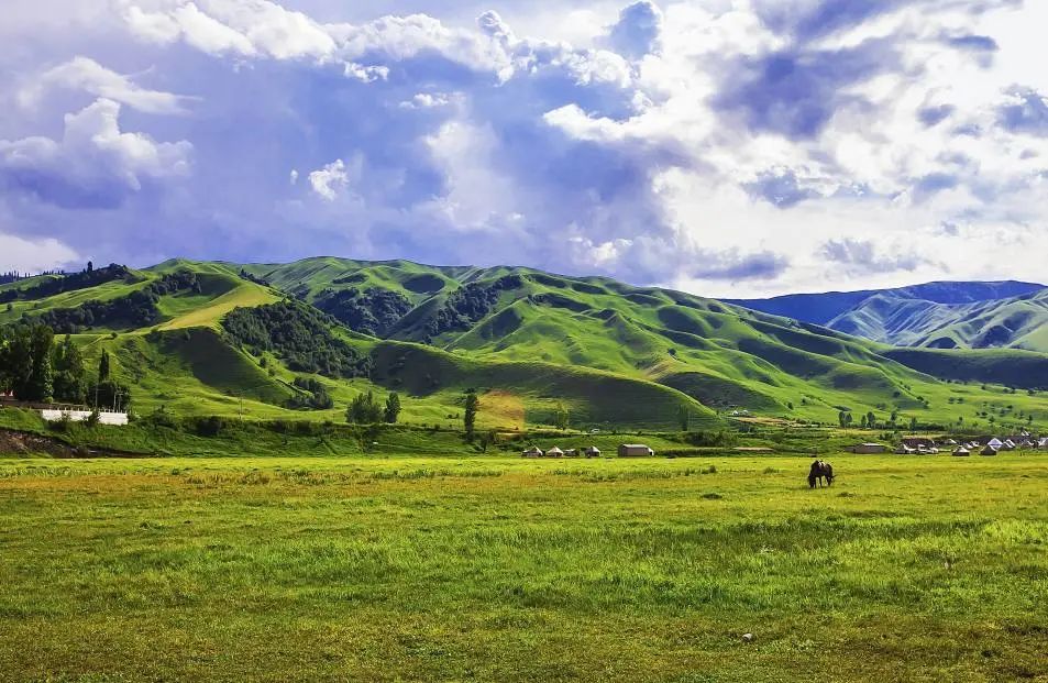 这条惊艳奇绝的公路,行走在天山脊梁上的最美景观公路