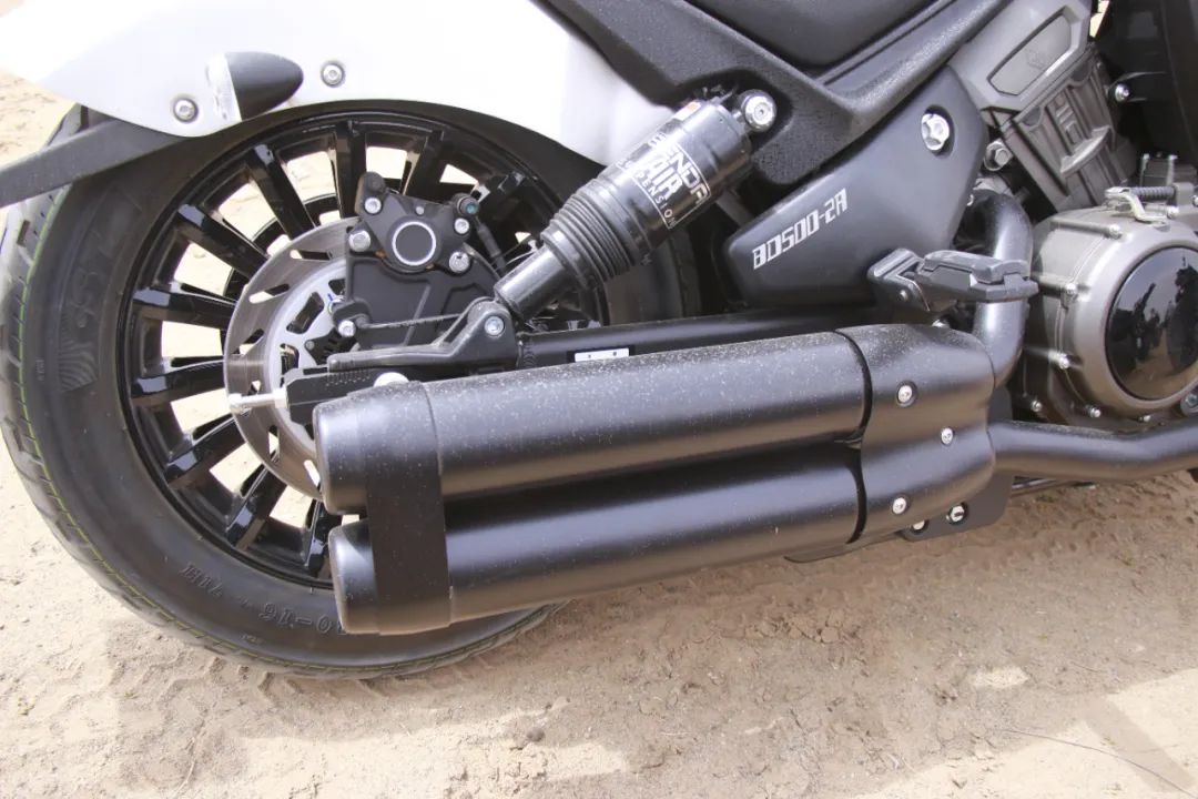 奔达黑旗500最新改进,最新v型双缸巡航车上市