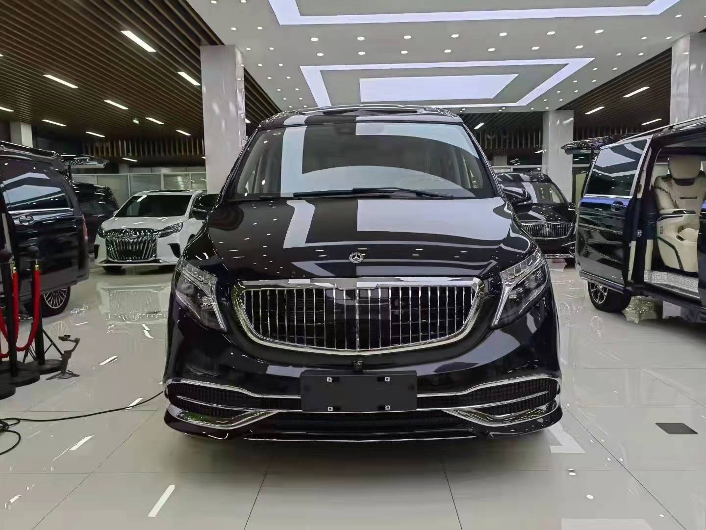 奔驰v260L迈巴赫商务车七座,奔驰v260改装迈巴赫多少钱