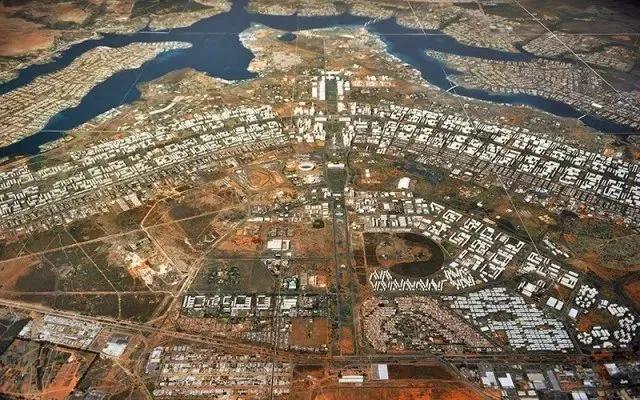 历史上的今天4月22号英语版,历史上的今天4月2号