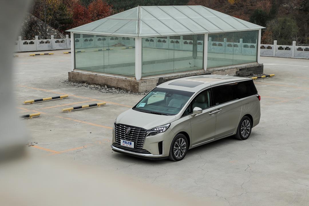 gl8不输气场,23款别克gl8实车感受