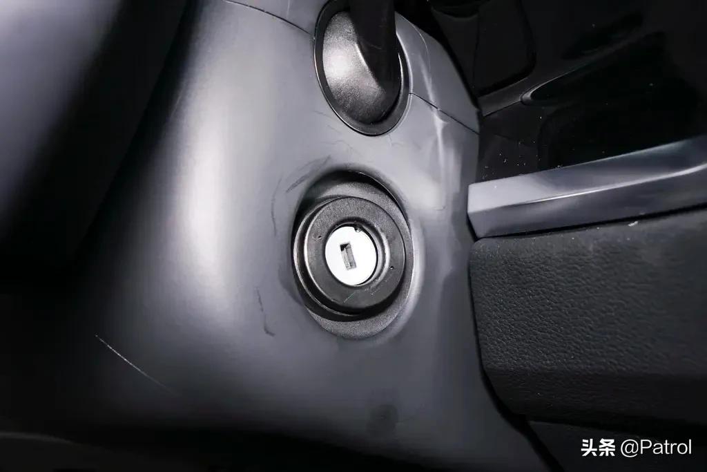 奥迪q32022款1.4t时尚动感型,奥迪q3的35tfsi是1.4t还是2.0t