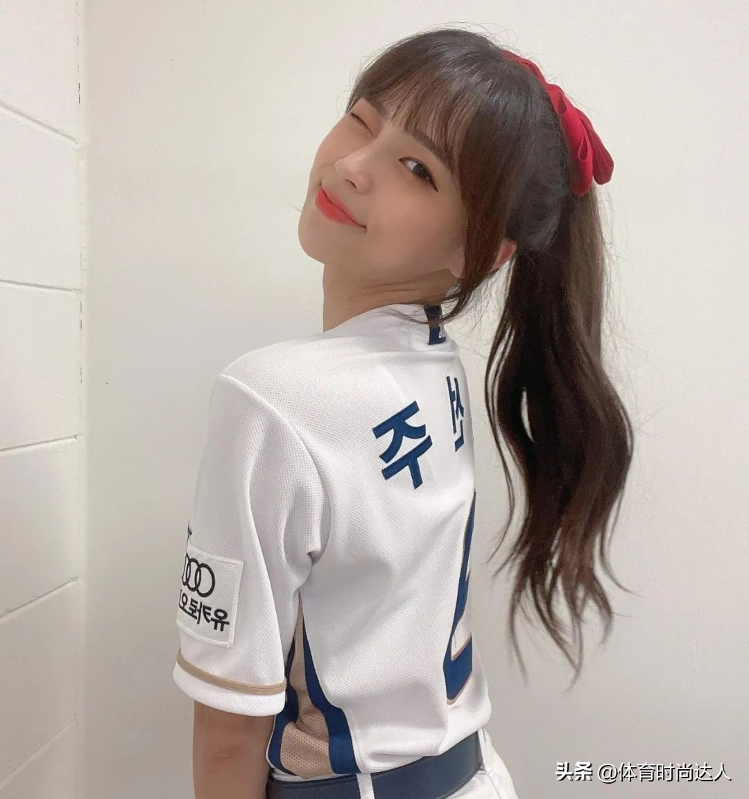 哈登出席典礼,哈登参加活动服装