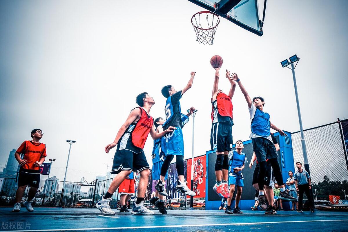 40岁打篮球受伤做手术要花多少钱,打篮球不小心伤到小孩要怎么办