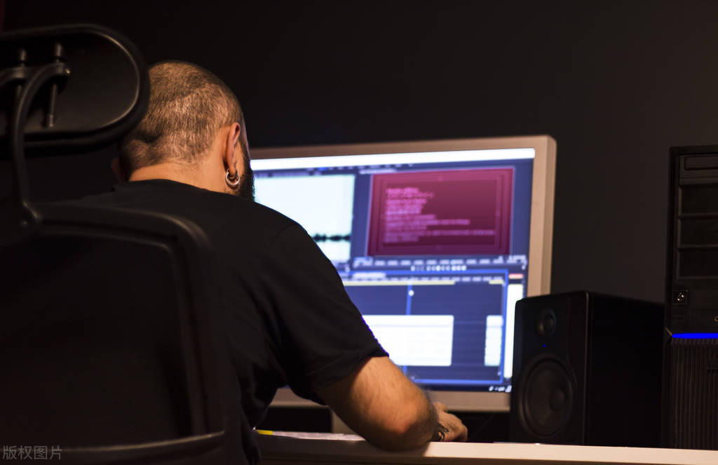 想赚大钱千万别做实体生意，而是要开皮包公司，学会空手套白狼！