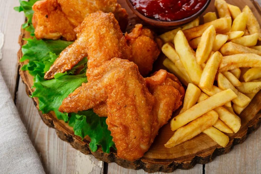 晚餐太晚会长胖吗,晚餐吃太饱太迟的坏处