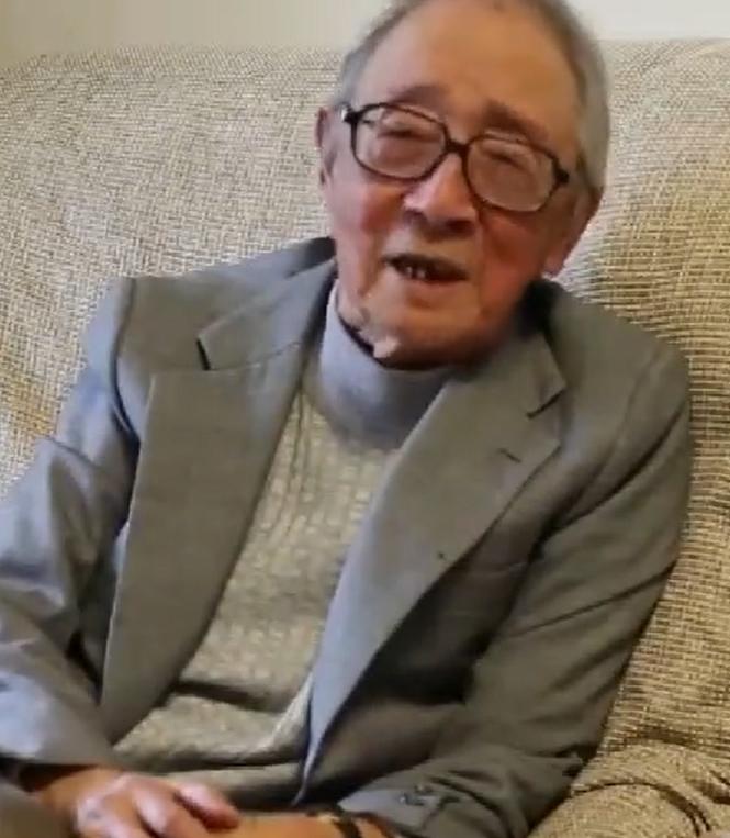 1950年大汉奸回国，才知亲生儿子是红色特工，感叹：你骗得我好苦