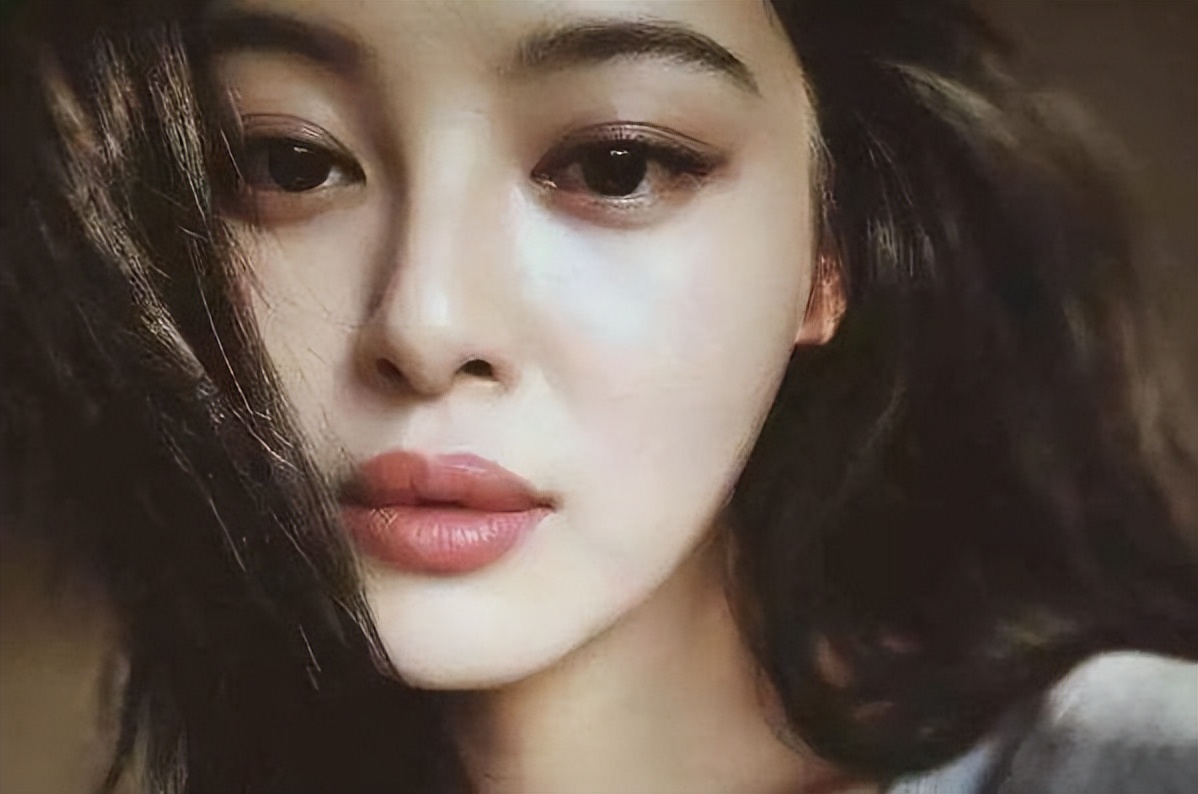 方脸和高颧骨怎么抗老,高颧骨好看还是低颧骨抗老