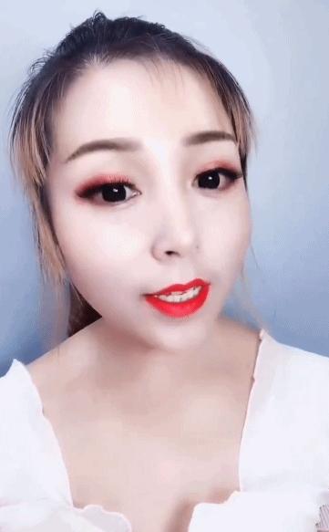 杭州小伙与“女友姑妈”同居4年后，发现姑妈就是自己的女友