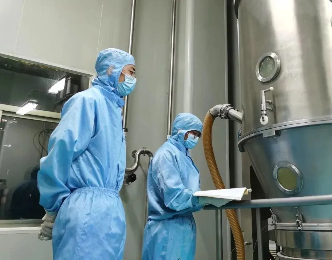 勠力同心共同抗疫,全力以赴保生产防控一线显担当