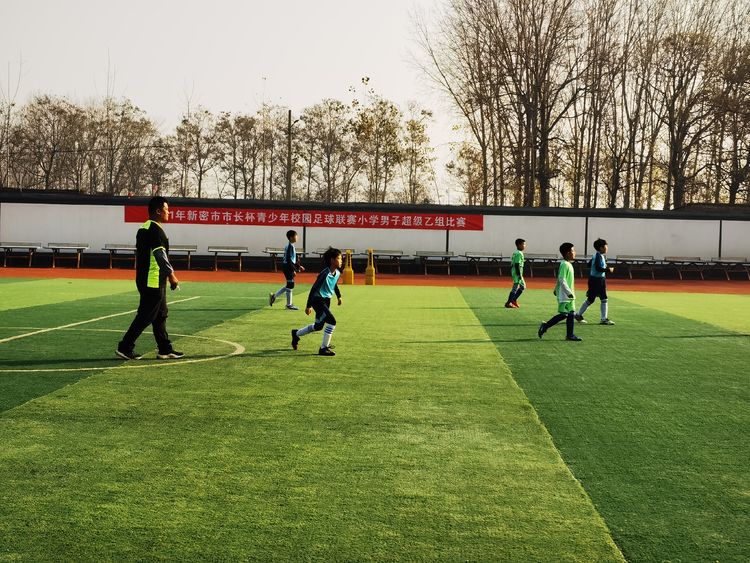 阳光体育快乐足球绘画初一,阳光体育快乐足球比赛