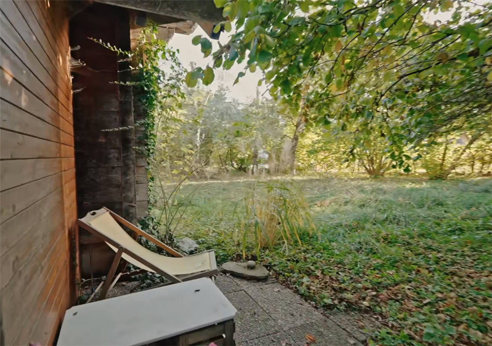 发现一位74岁奶奶的蜗居：16㎡小家没电没暖气，她却一住就是30年