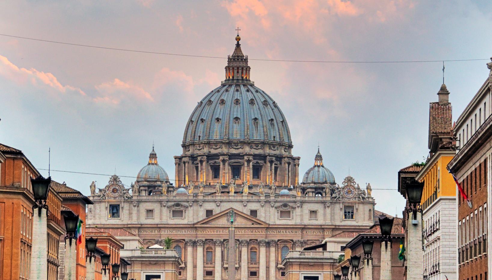 梵蒂冈真的只有800人吗,梵蒂冈有850万人吗