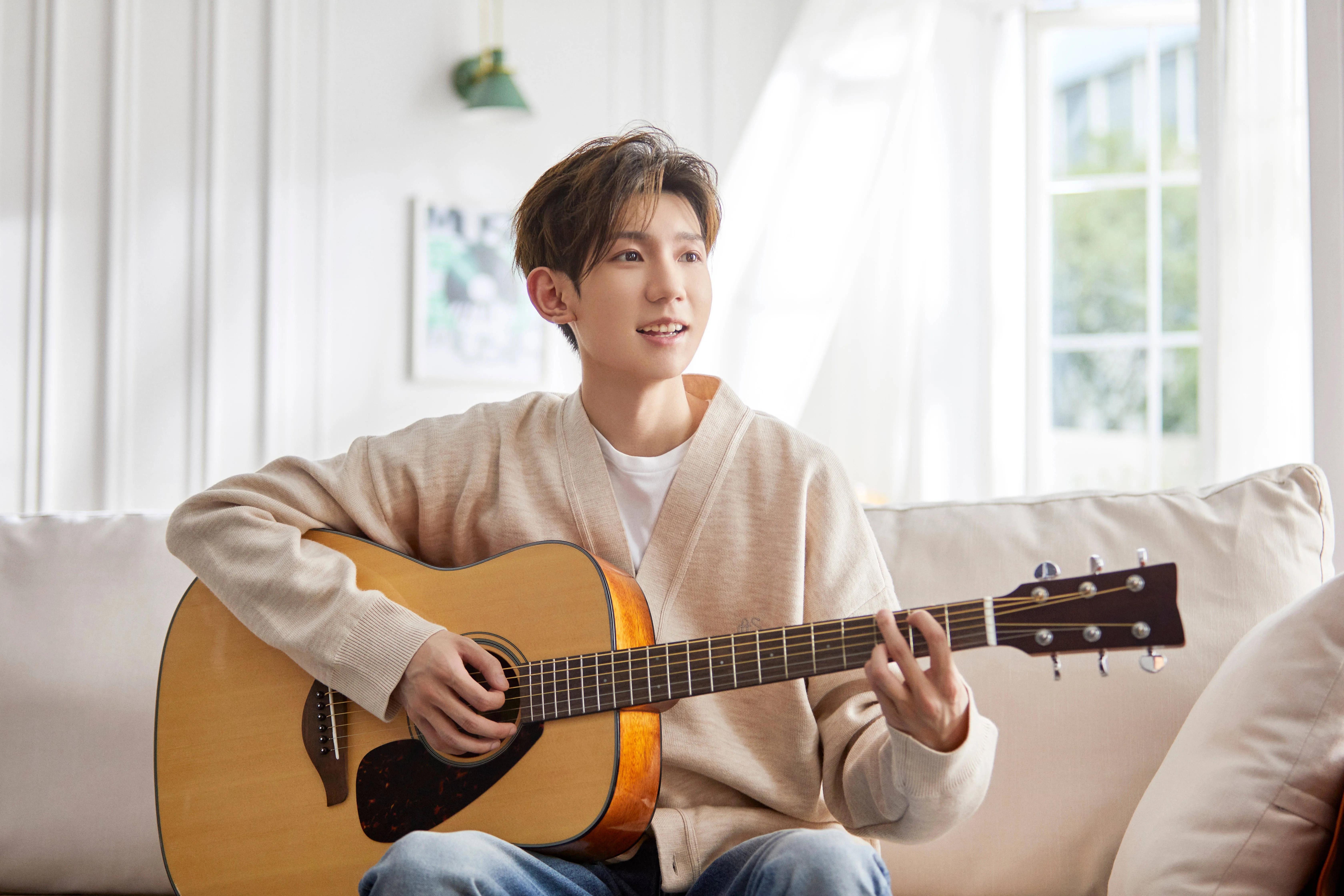 王源夏野首张实体专辑,王源夏野专辑预售上架