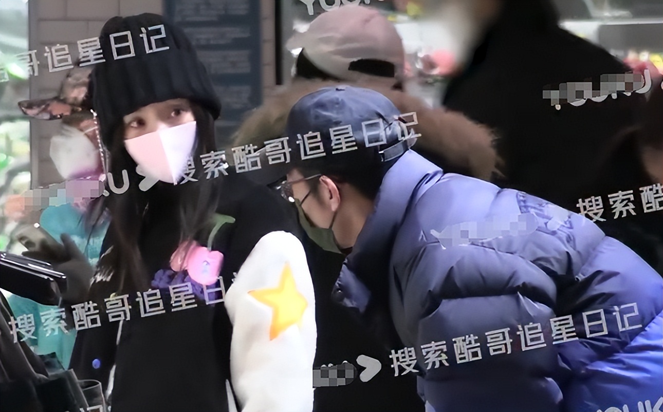 42岁柳岩恋情疑曝光,柳岩自曝恋情年轻照片