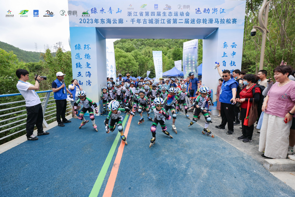 小小少年郎完整律动,小小少年郎完整版