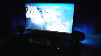 雷蛇天狼星v2听声辨位,雷蛇利维坦v2和天狼星v2怎么选