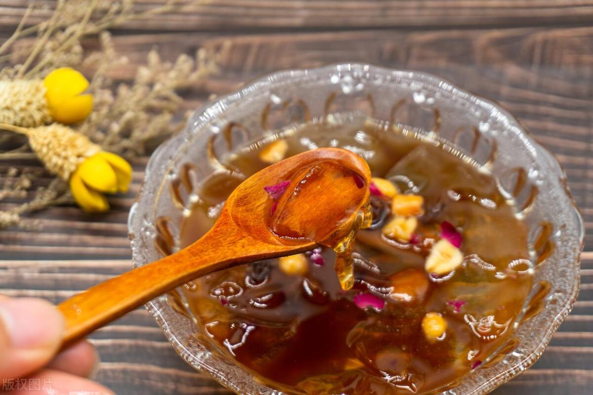 儿童夏天上火了怎样降火最快,夏季上火吃什么能降火