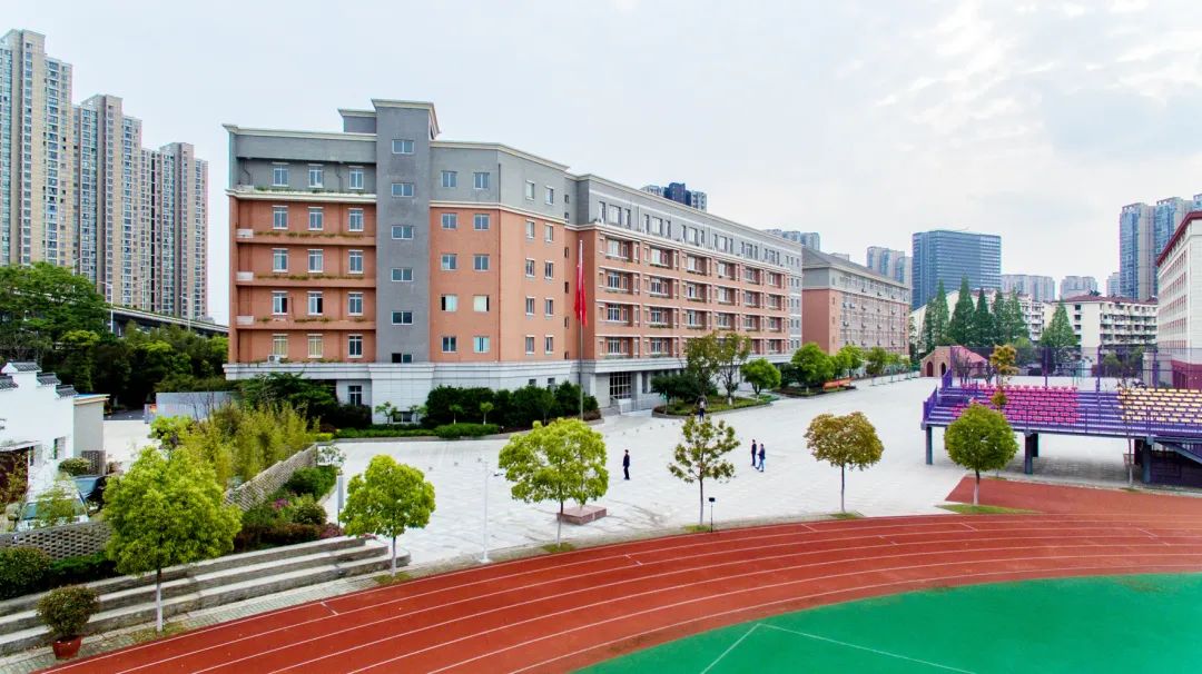 南京市第一中学实验学校,轻松的学习环境更利于孩子们成长