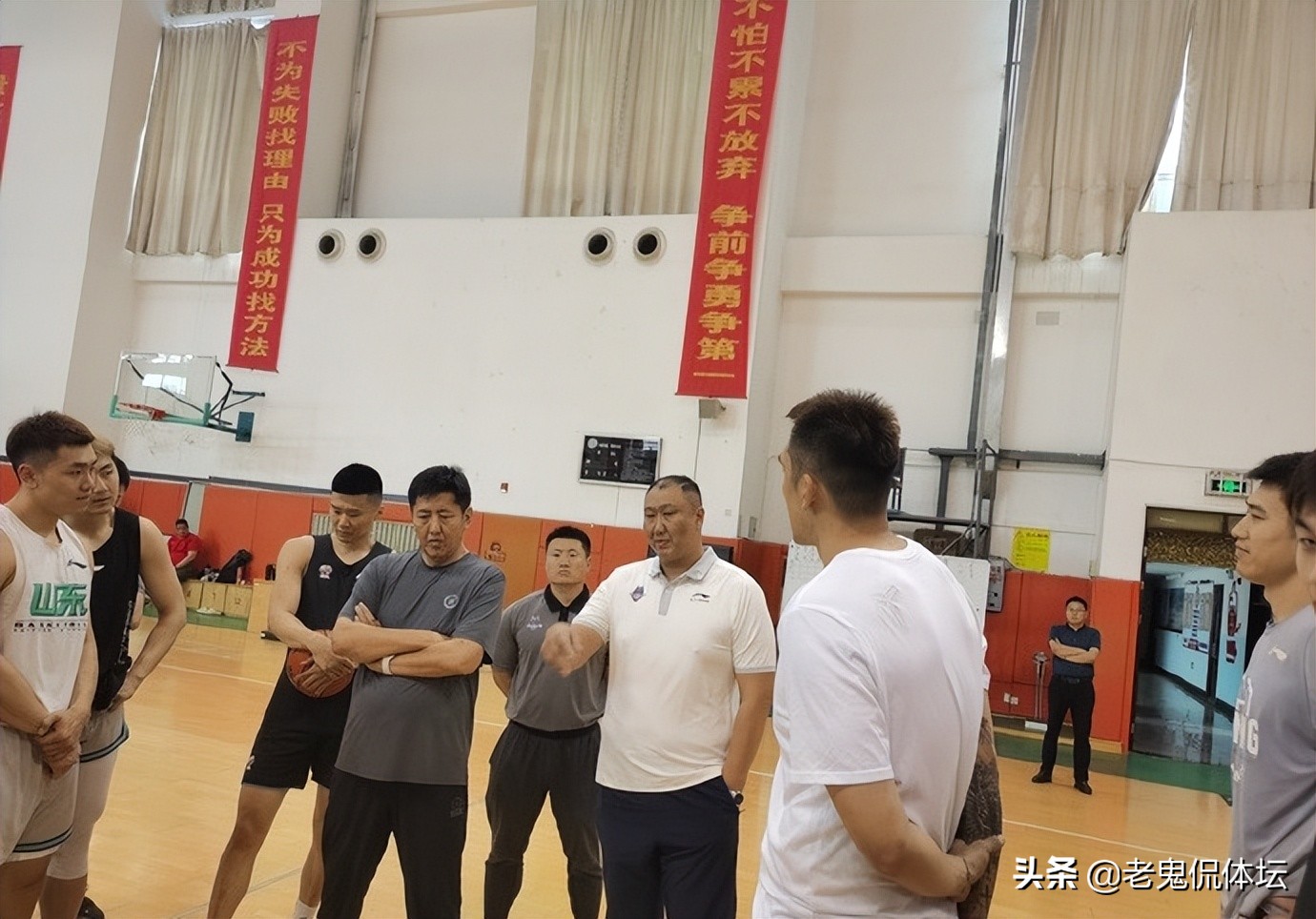 丁伟王治郅,王治郅丁伟