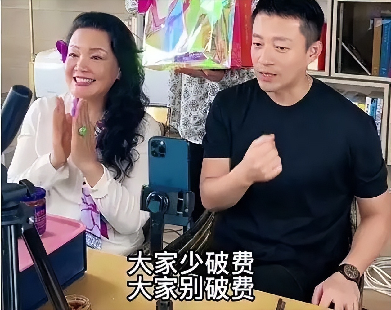 大s汪小菲是如何渐行渐远的,大s汪小菲深度解析