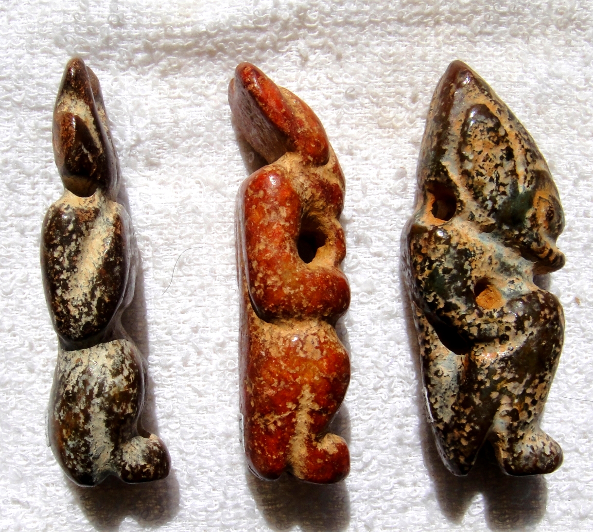 红山文化带齿面饰玉器,红山文化玉器天然红玉雕件