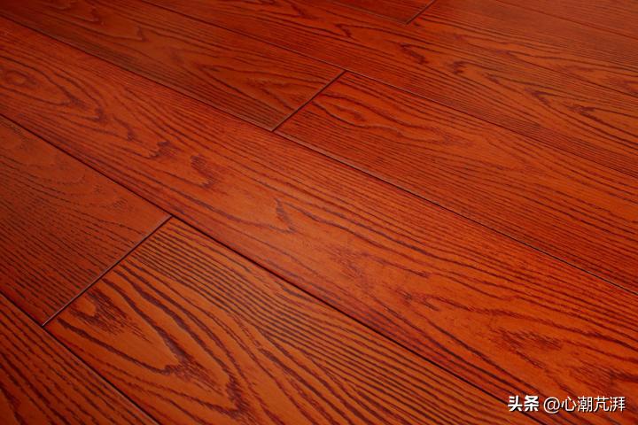多层实木与强化复合地板环保比较,木地板多层实木和原木怎么选