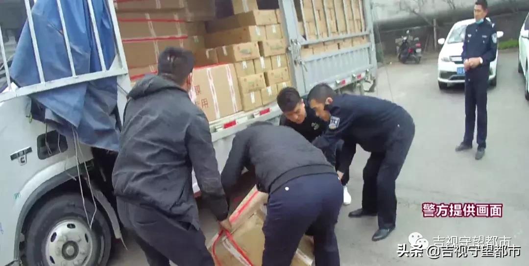 卖假烟团伙作案,有烟证贩卖真香烟被抓