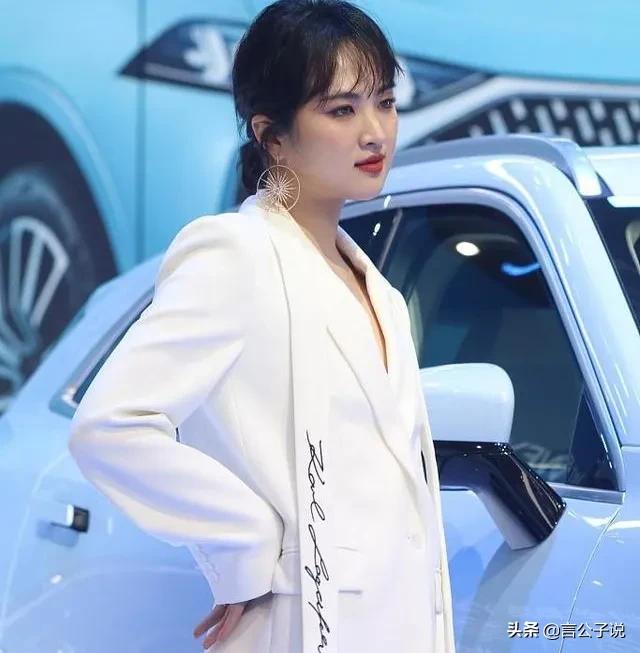 盘点娱乐圈八位高颜值圆脸女星,公认最美的4位圆脸女星