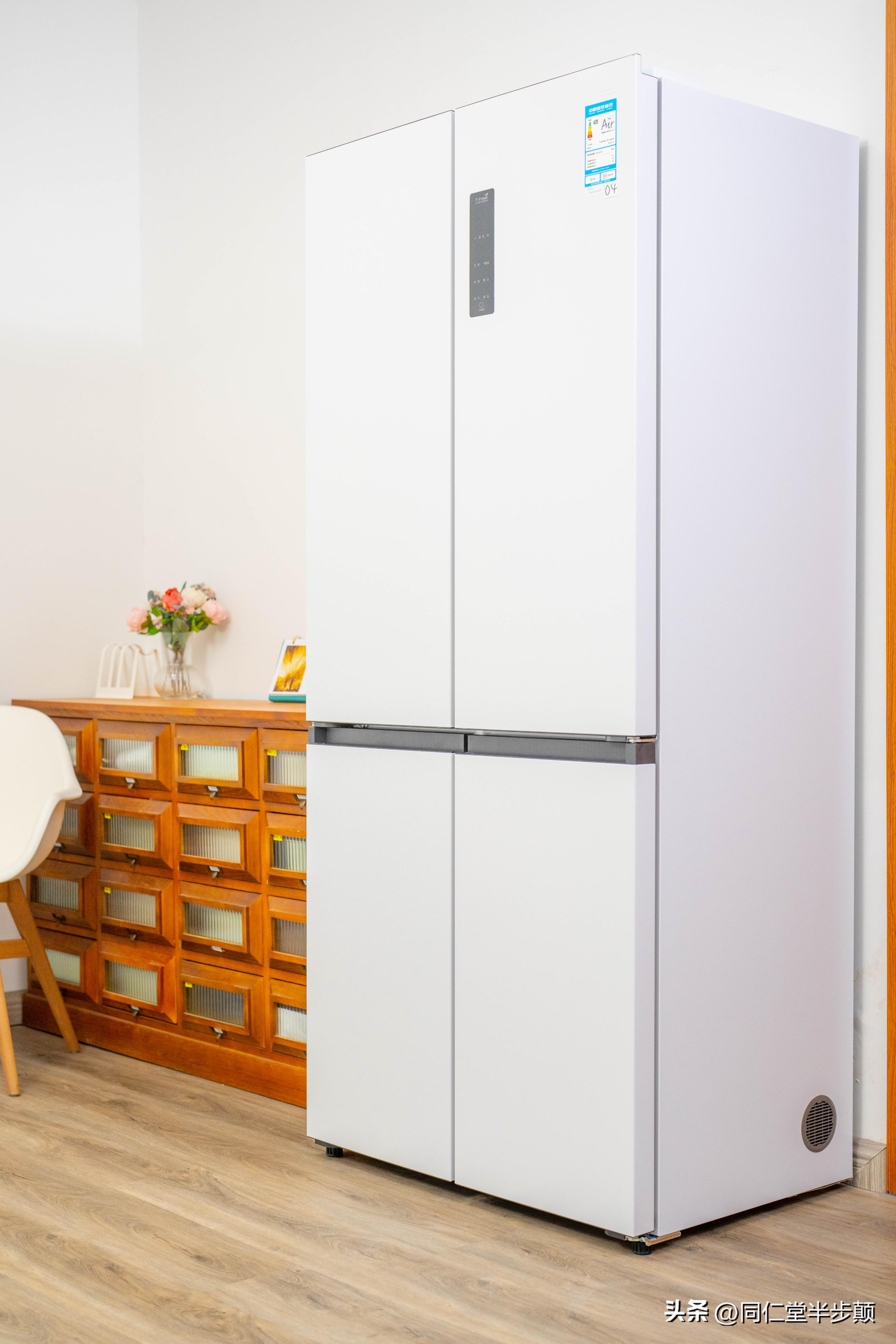 tcl零缝隙嵌入式t9冰箱,tcl超薄冰箱t9参数是双变频吗