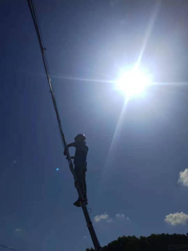 装维好、上网快！高温天气上海移动包师傅心级服务“不降温”