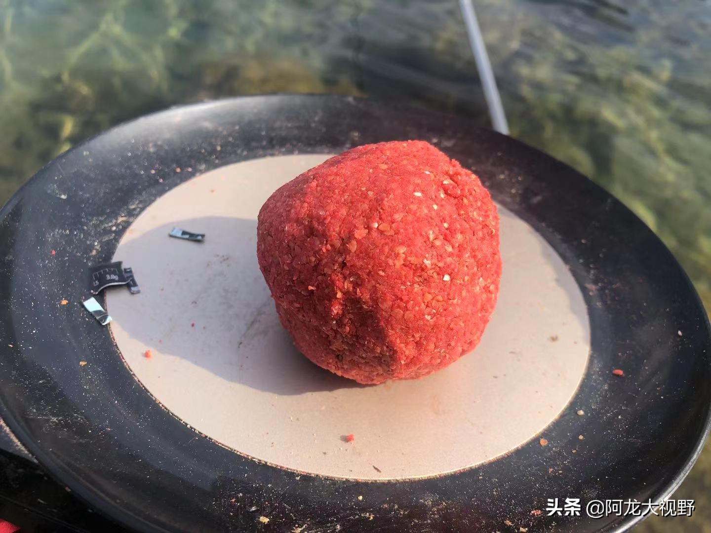 野钓：小河道巧夺大板鲫和黄骨鱼！分析得当，渔获自然少不了