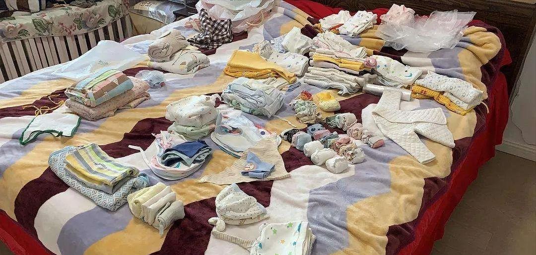 婴儿穿纯棉的衣服好吗,购买宝宝衣服需要注意以下几点