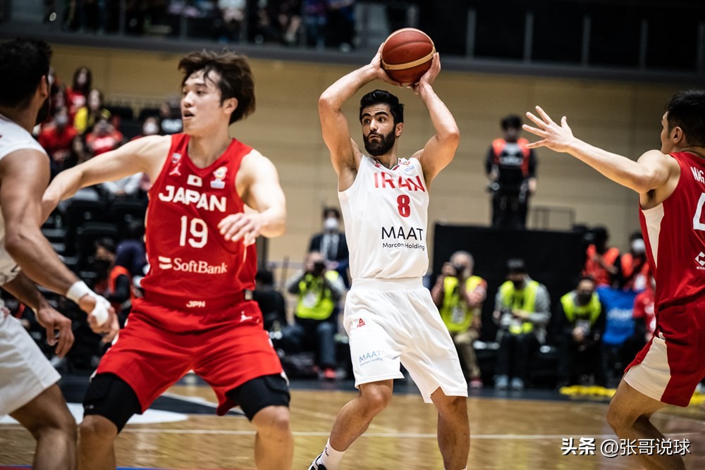 伊朗队哈达迪,哈达迪挨揍