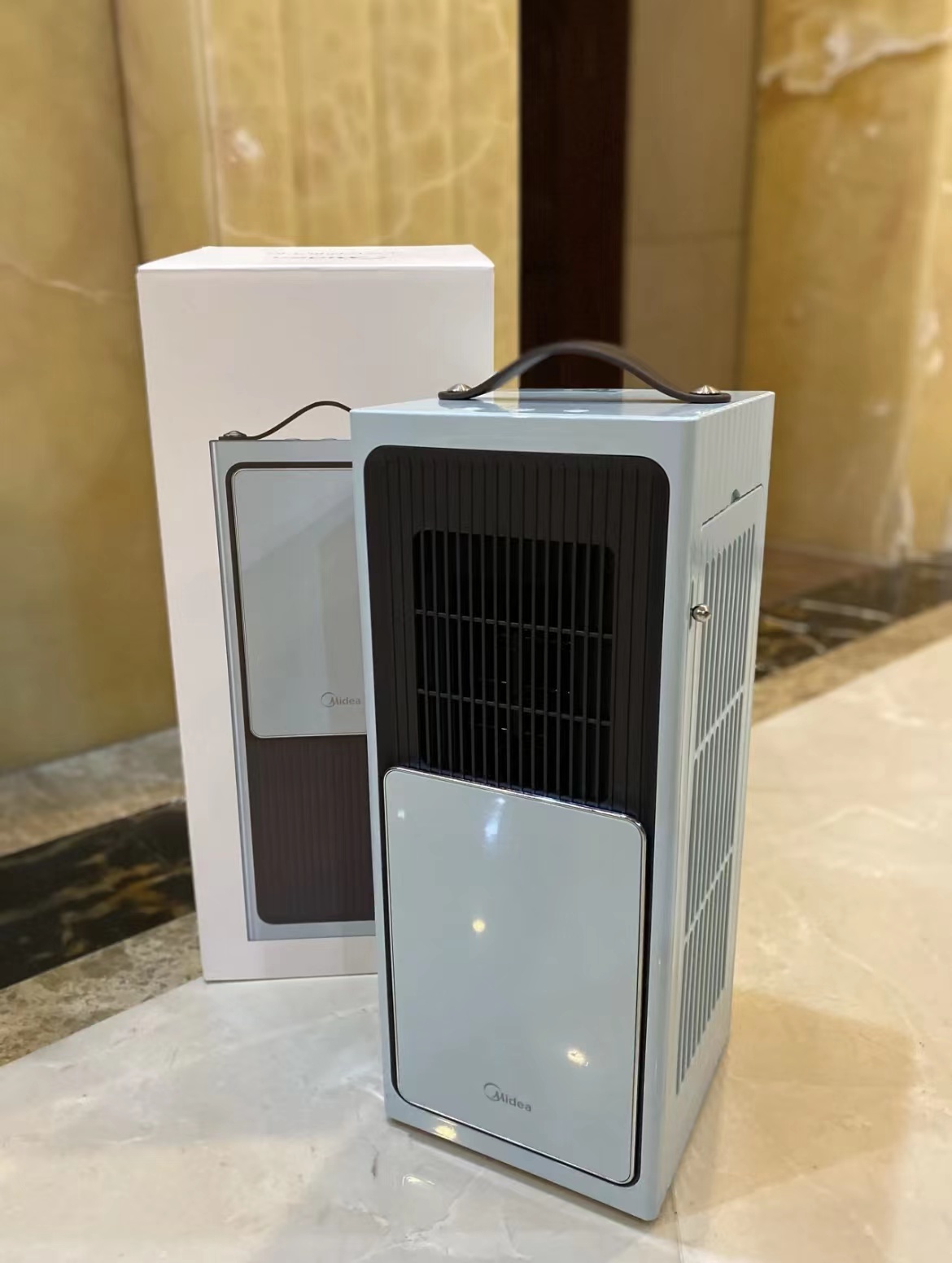 大家厨房都装空调了吗,夏天做饭很热装空调