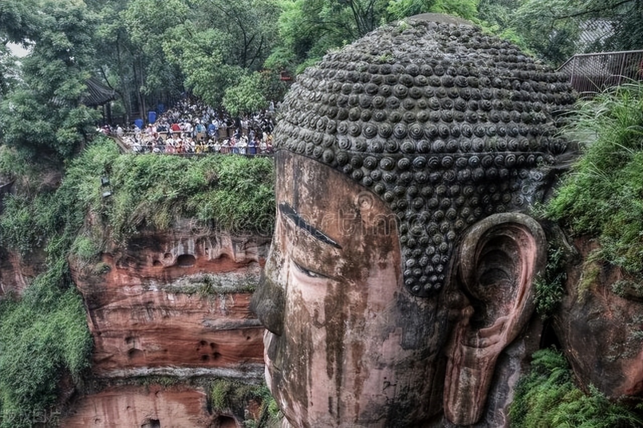 四川九寨沟自由行游玩攻略大全,四川旅游必去十大景点推荐九寨沟