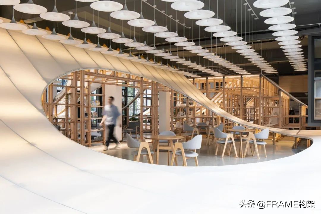 中国的网红书店,网红书店是颜值重要还是内涵重要