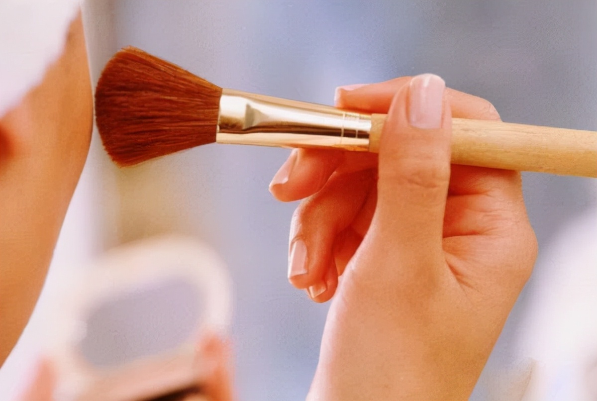 这么贵的蜜粉到底值不值得买？！别再被颜值迷惑啦