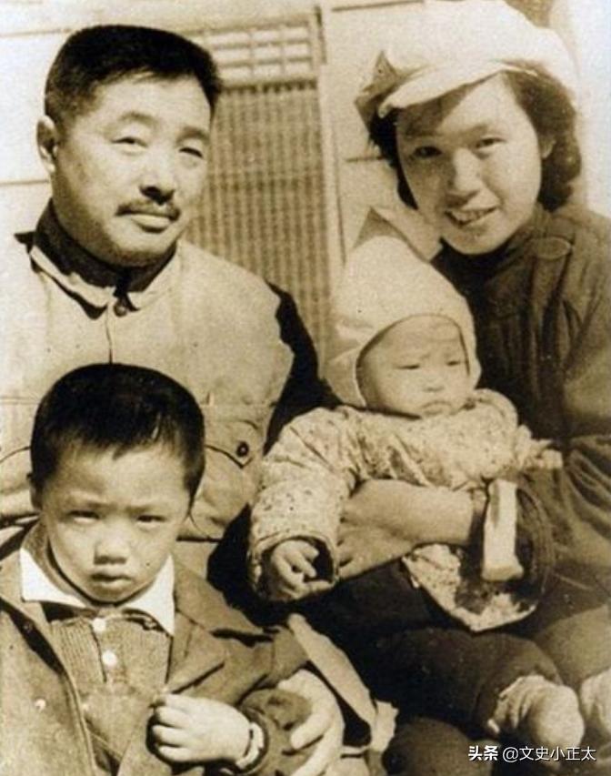 贺龙独子贺鹏飞力排众议，坚持买下瓦良格号：这是中国唯一的机会