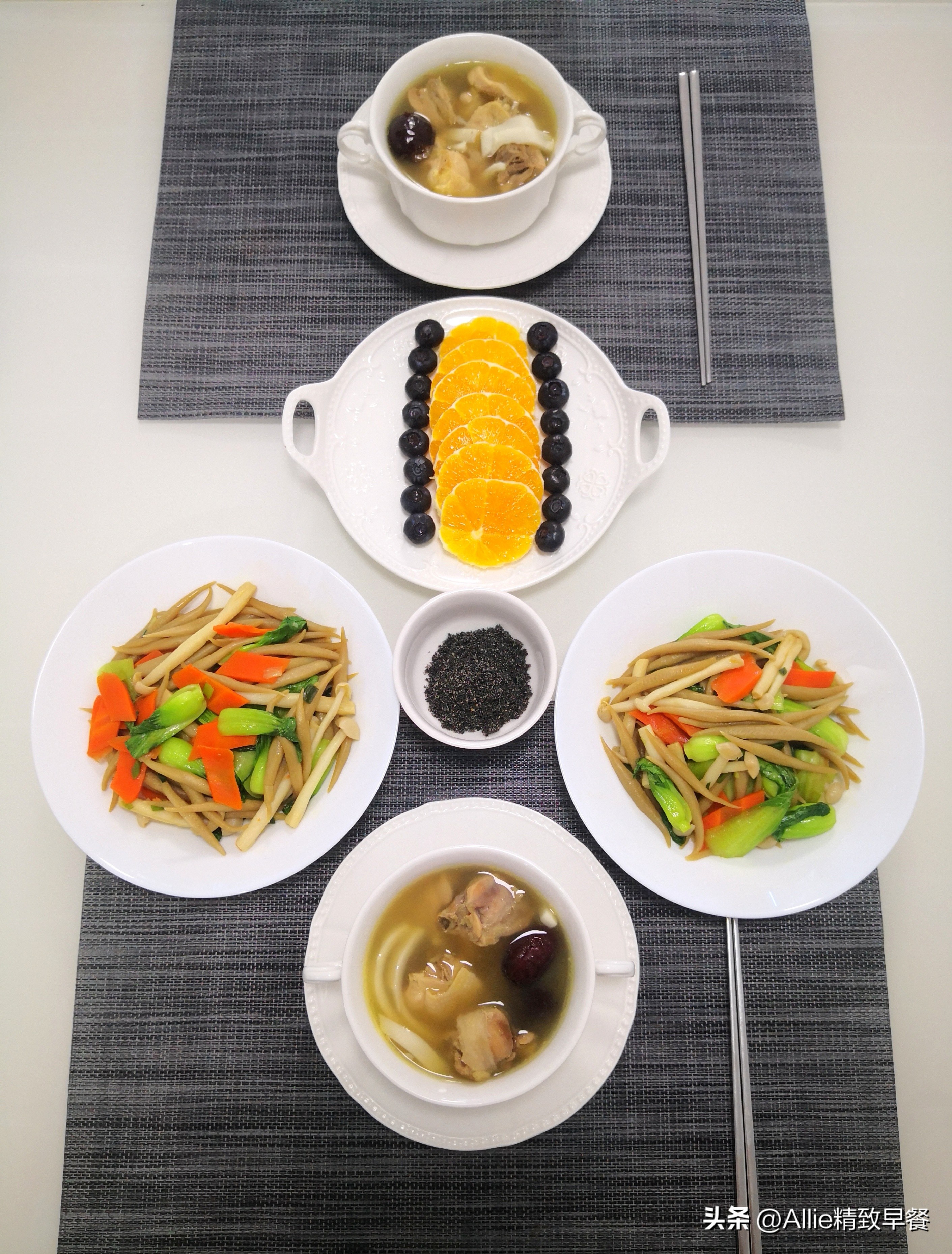 鸡汤怎么做不油腻好喝,大厨做鸡汤怎么炖好喝又不油腻