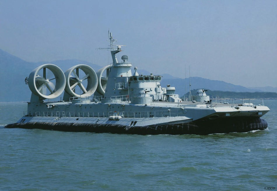 世界最大军事气垫船,中国最大的军事气垫船