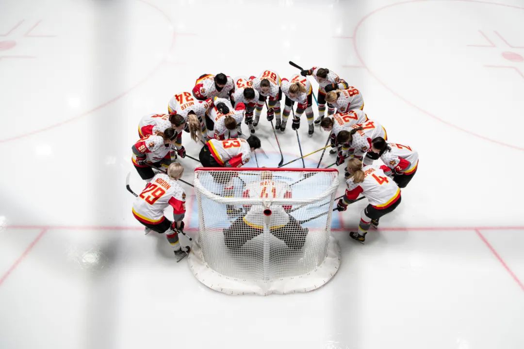 WHL|深圳万科阳光4比1再胜涅瓦迪纳摩，新援卡瓦单场送出4助攻