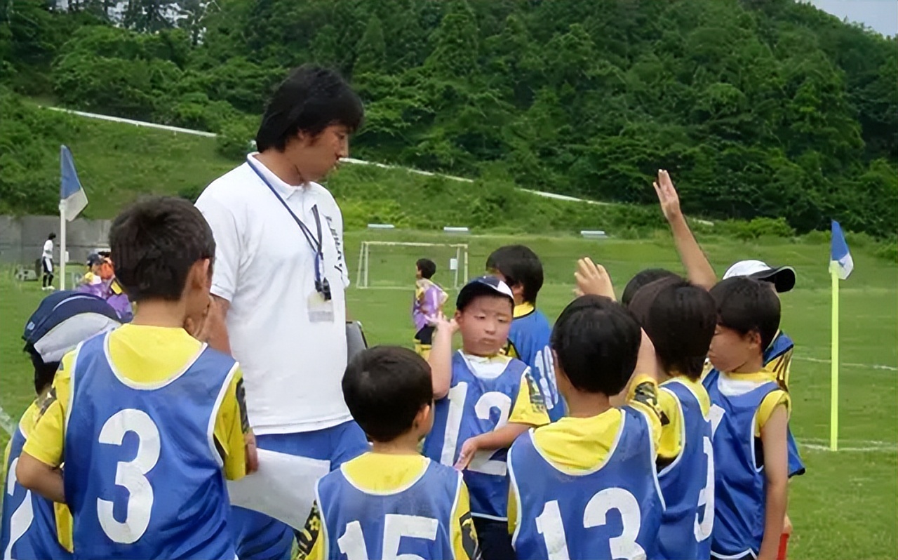 日本2-1击败西班牙队国足感受,德国西班牙日本