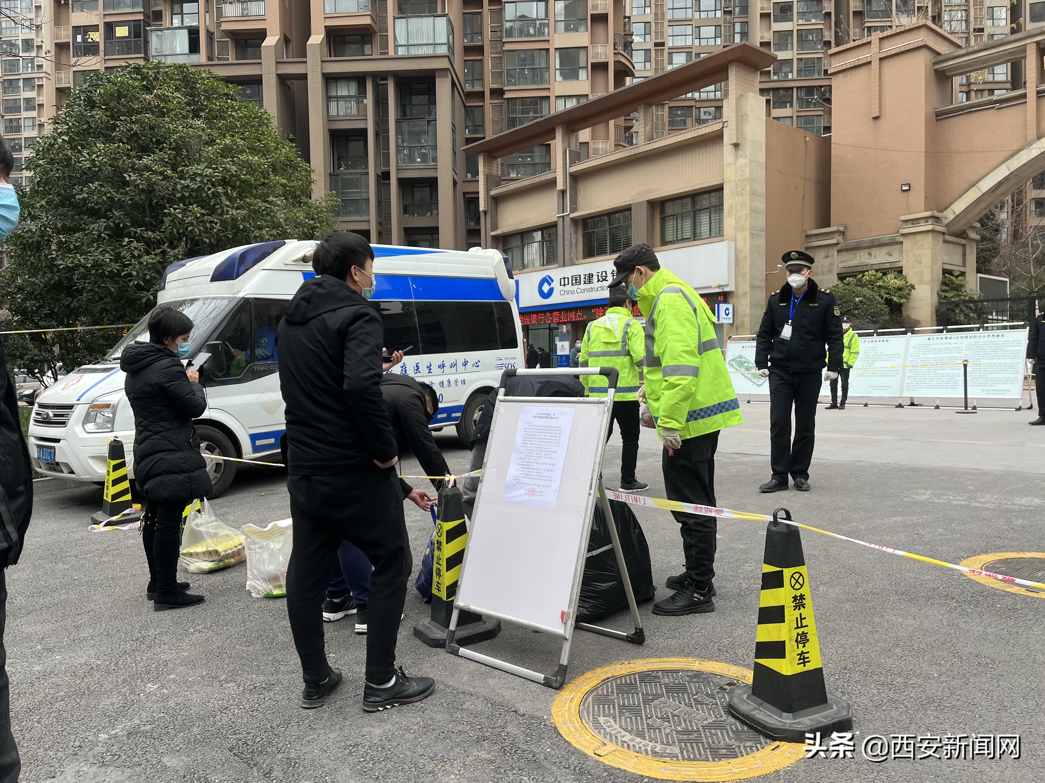 封控小区的条件,记者探访封控区