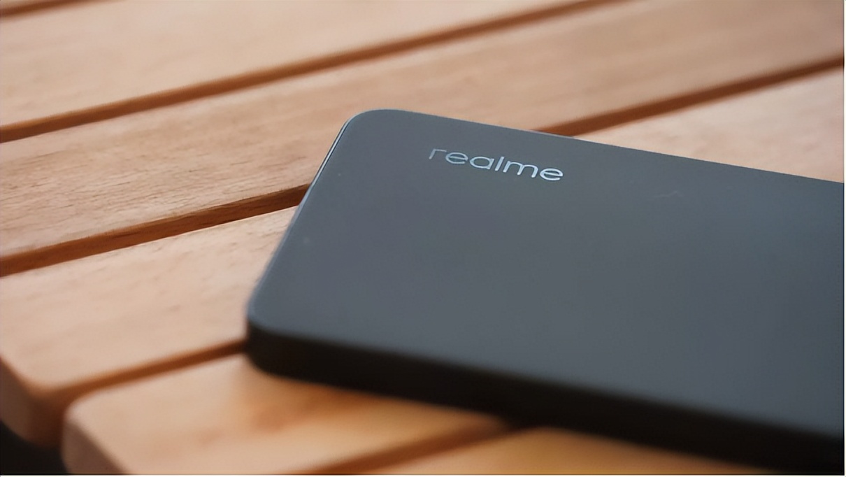 真我gt2大师探索版测评优缺点,真我gt2大师探索版评测科技美学