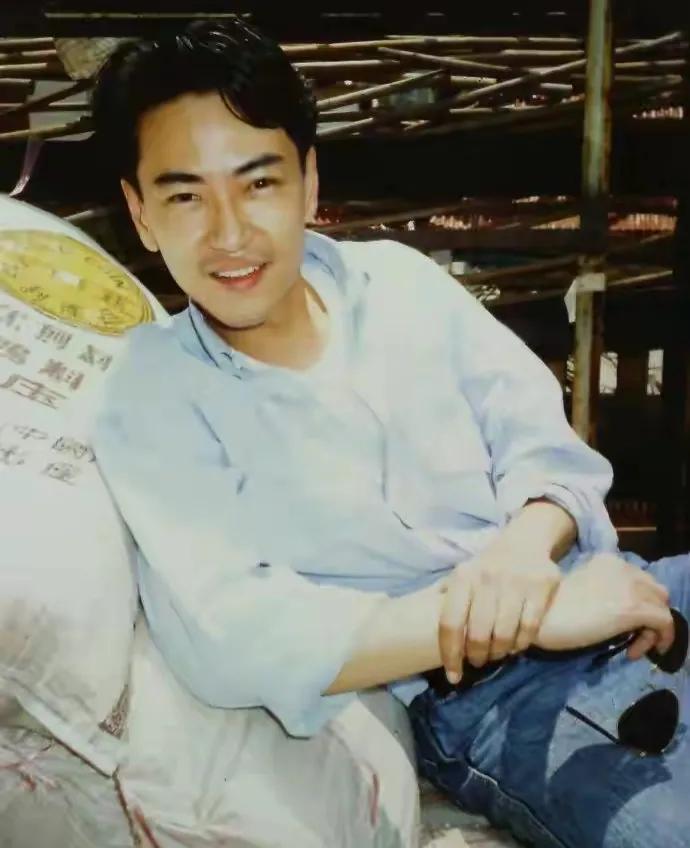 香港艺人邵逸夫,香港富豪邵逸夫的人生经历