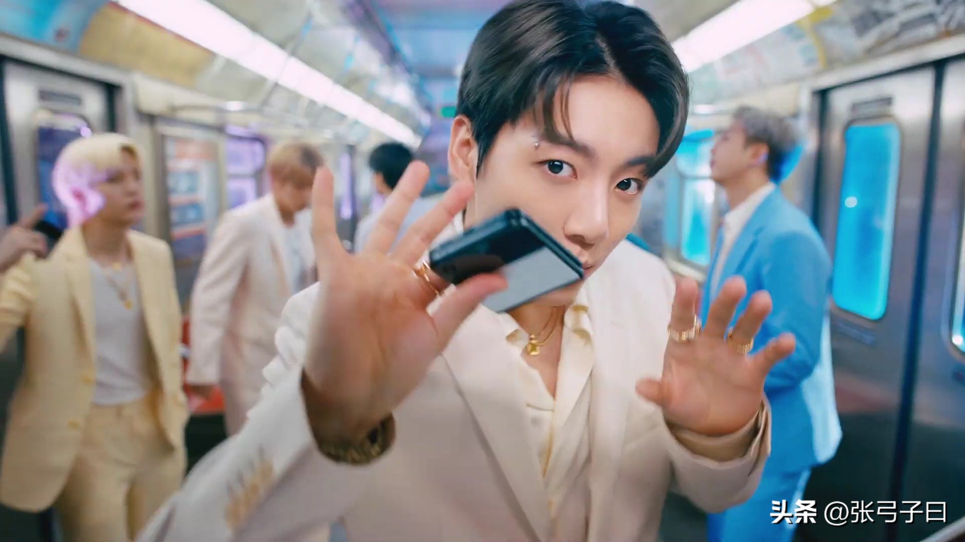 三星galaxyzflip3实用吗,三星galaxyzflip3有什么黑科技