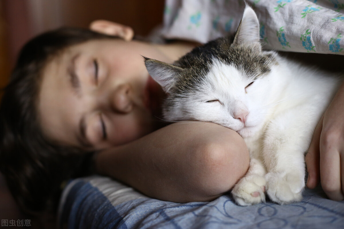 长期裸睡的人，最终会怎样？别不好意思，试一试可能收获5个好处